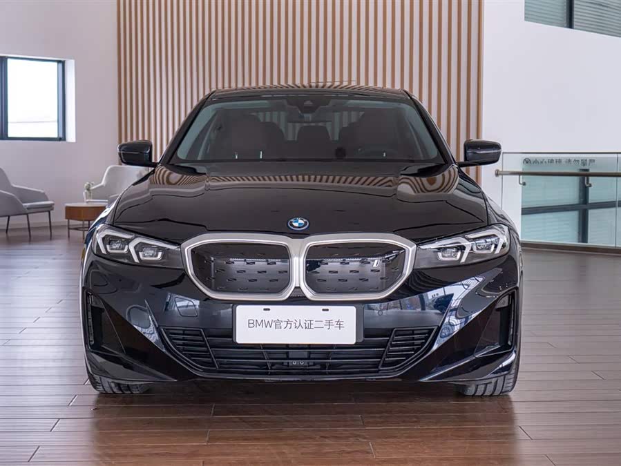 BMW i3 2024 car image #3