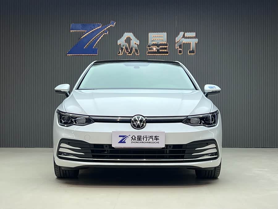 Volkswagen Golf 2023 car image #3
