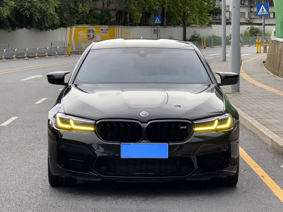 BMW M5 2023 #3 BMW M5 2023 صورة سيارة #3