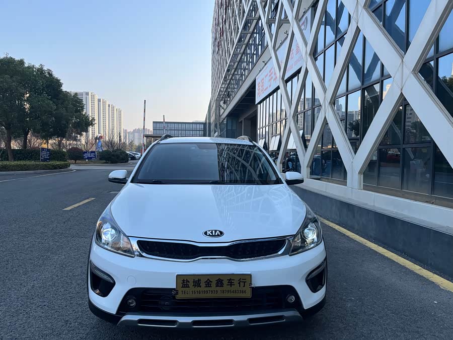 Kia Rio Cross 2017 car image #3