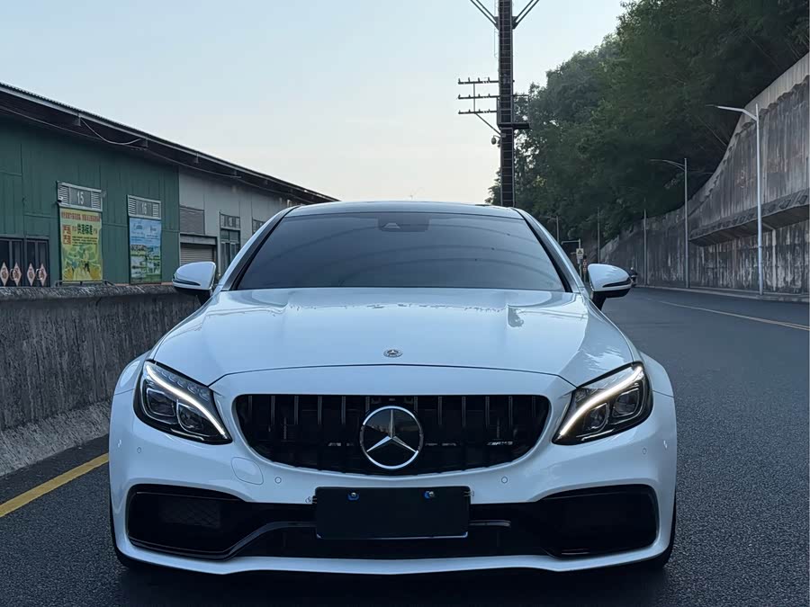 Mercedes-Benz C AMG 2019 immagine di auto #3