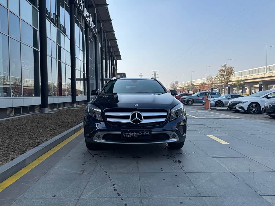 Mercedes-Benz GLA Class 2017 immagine di auto #3