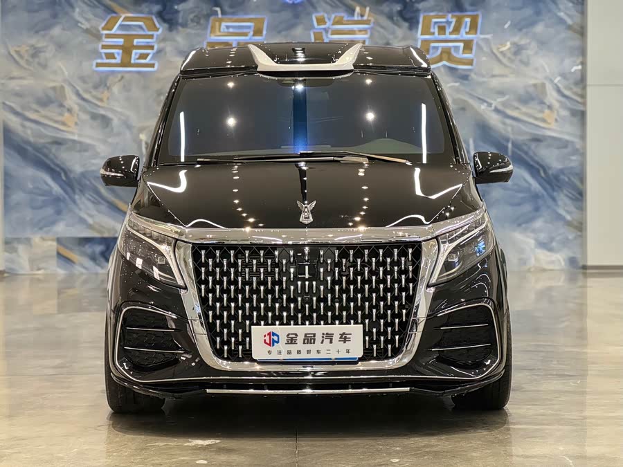 Mercedes-Benz V Class 2025 car image #3