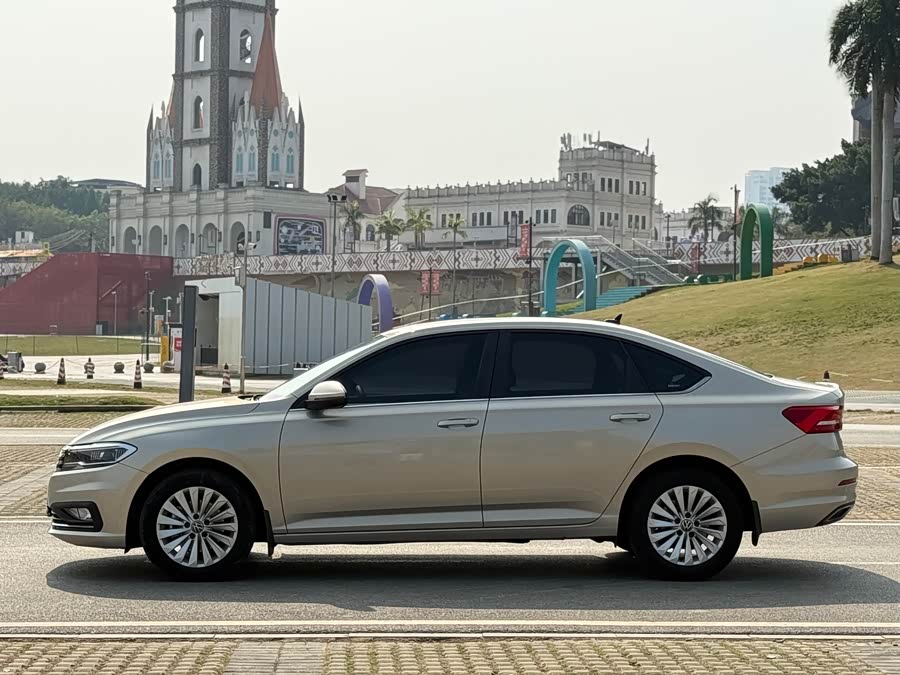 Volkswagen Lavida 2020 car image #3