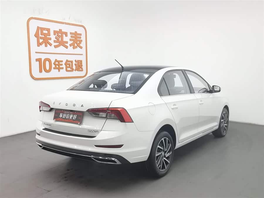 Skoda Rapid 2021 car image #3
