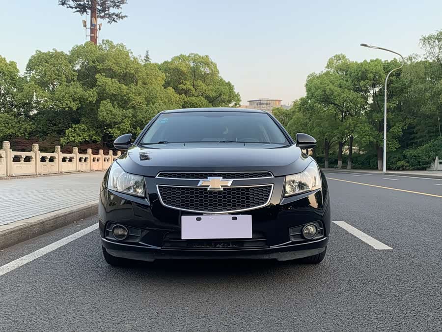 Chevrolet Cruze 2013 immagine di auto #3