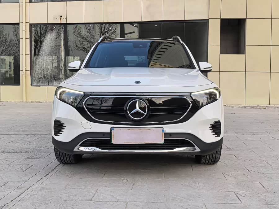 Mercedes-Benz EQB Class 2023 immagine di auto #3