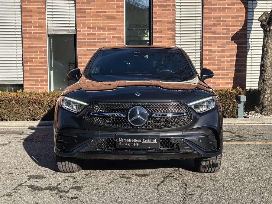 Mercedes-Benz GLC Coupe 2025 car image #3