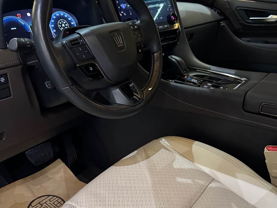 Toyota Vellfire 2023 immagine di auto #3