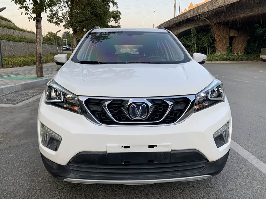 Changan CS15 2016 car image #3