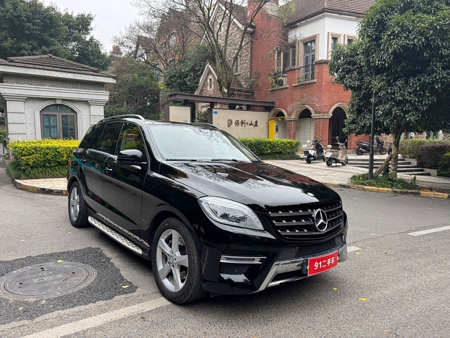 Mercedes-Benz M Class 2014 car image #3