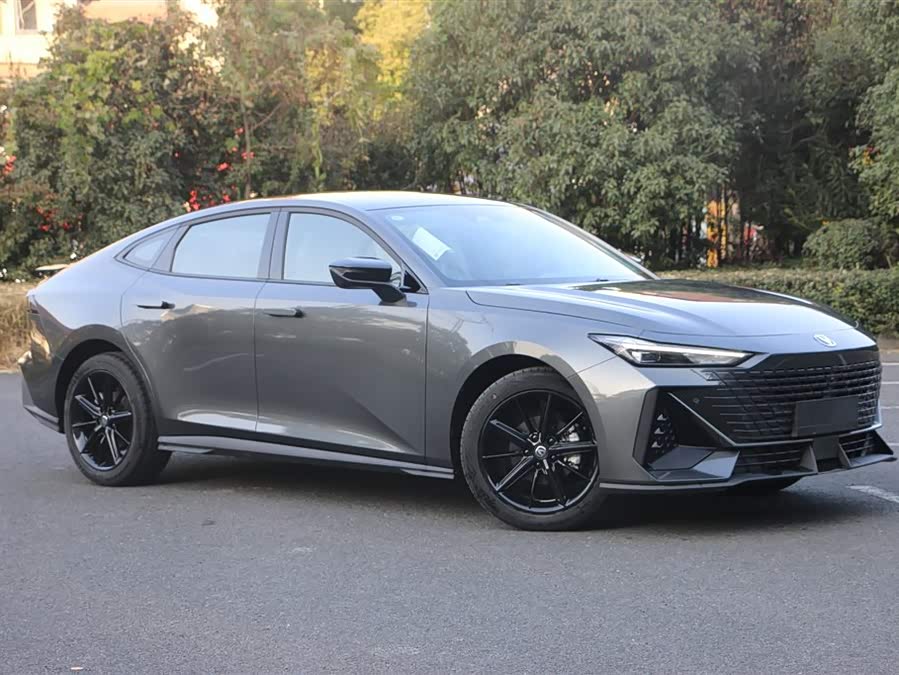 Changan UNI-V 2025 #3 Changan UNI-V 2025 immagine di auto #3