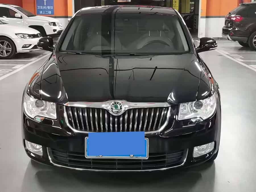 Skoda Superb 2012 immagine di auto #3
