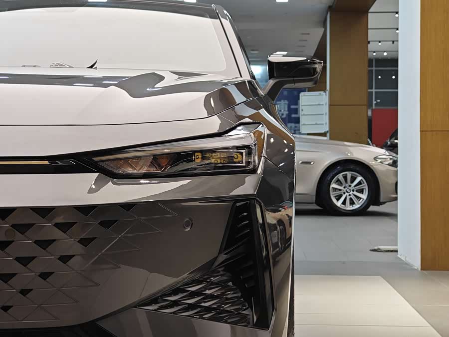 长安 长安UNI-V 2024 汽车图片 #3