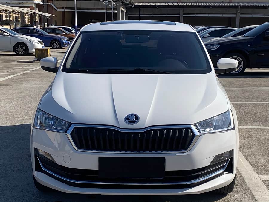 Skoda Rapid Spaceback 2020 immagine di auto #3