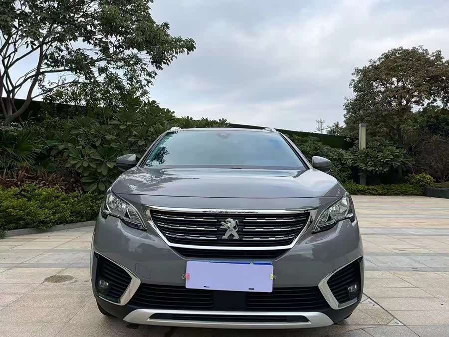 Peugeot 5008 2017 car image #3