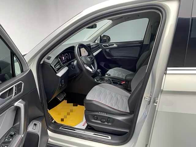 Volkswagen Tiguan L 2023 #3 Volkswagen Tiguan L 2023 car image #3