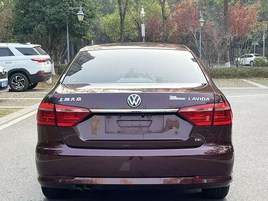 Volkswagen Lavida 2013 car image #3