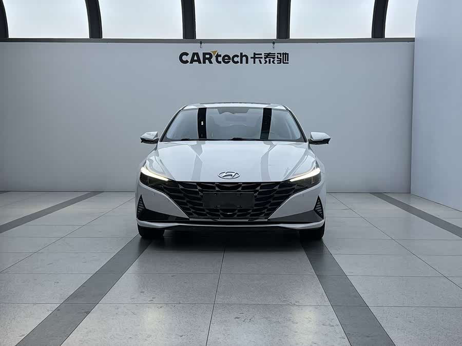 Hyundai Elantra 2022 car image #3