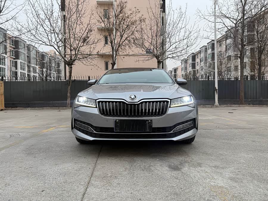 Skoda Superb 2019 #3 Skoda Superb 2019 car image #3