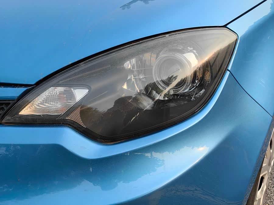 MG 3 2011 car image #3