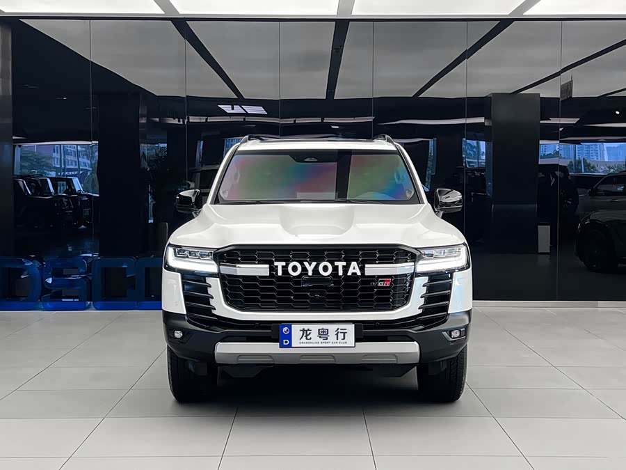 Toyota 2025 car image #3