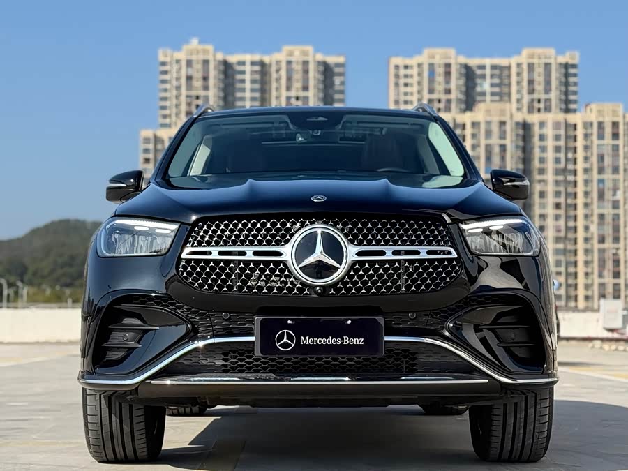 Mercedes-Benz GLE Class 2024 car image #3