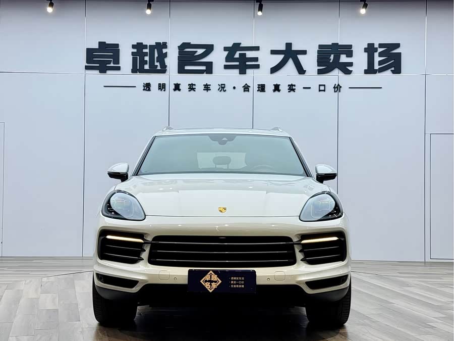 2019 car image #3