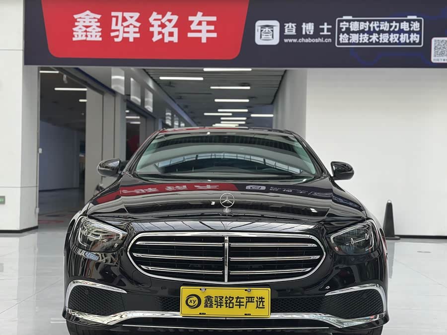 Mercedes-Benz E Class 2023 car image #3