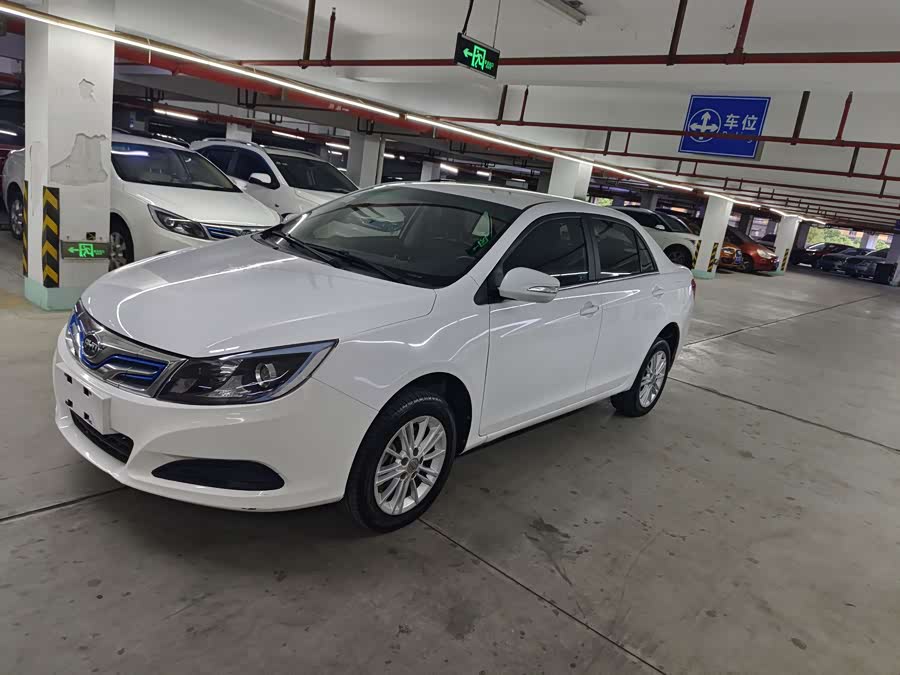 BYD e5 2019 car image #3