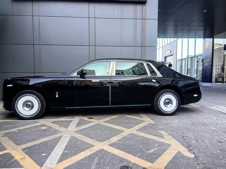 Rolls-Royce صورة سيارة #3