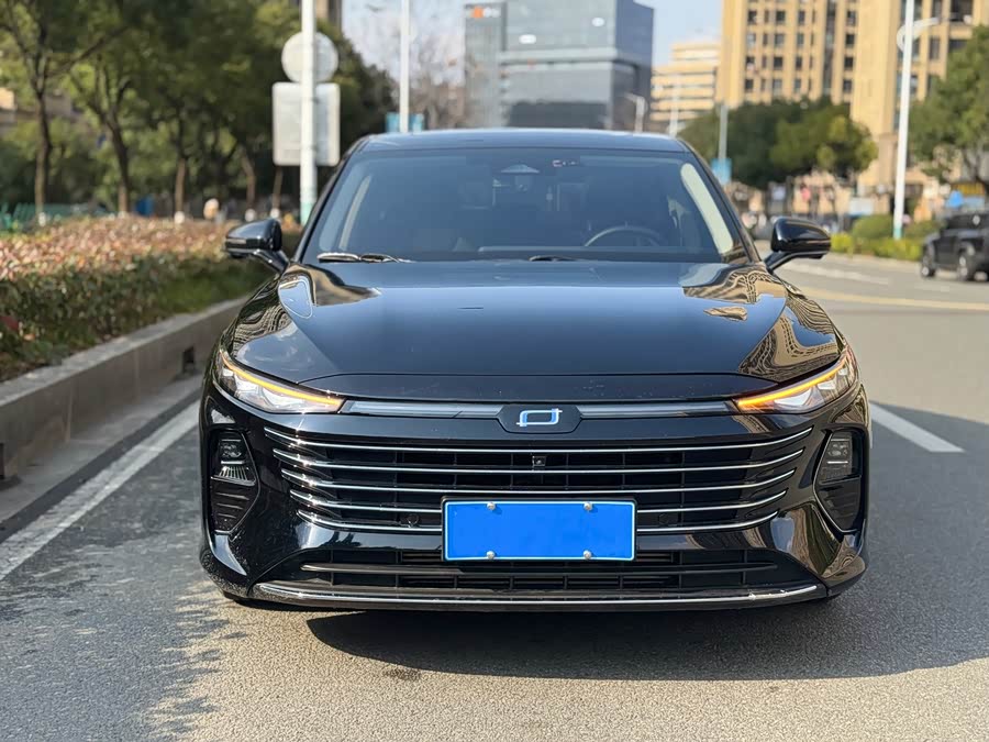2023 car image #3