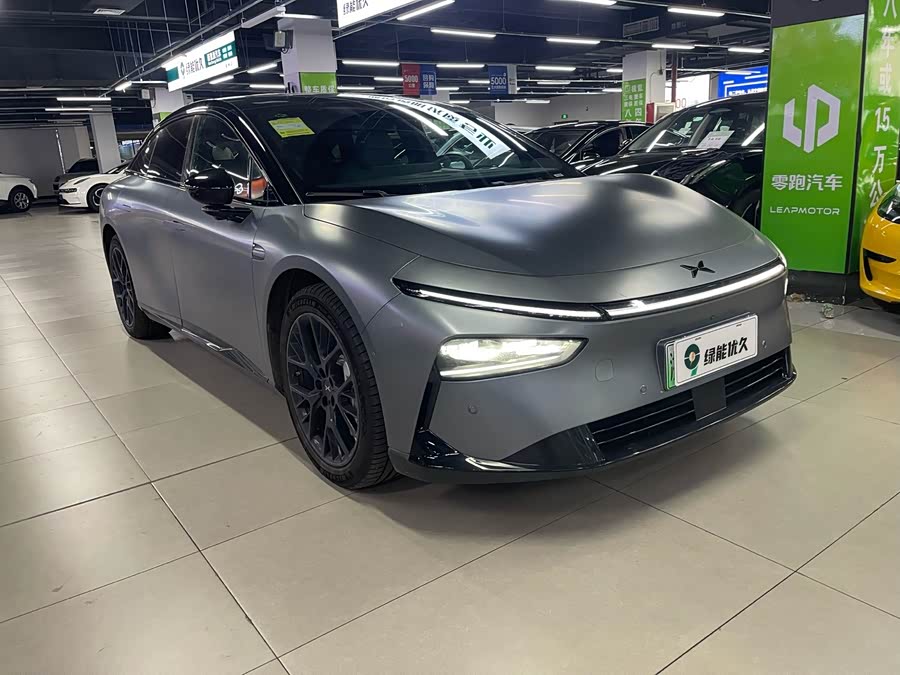Xpeng P7+ 2025 car image #3