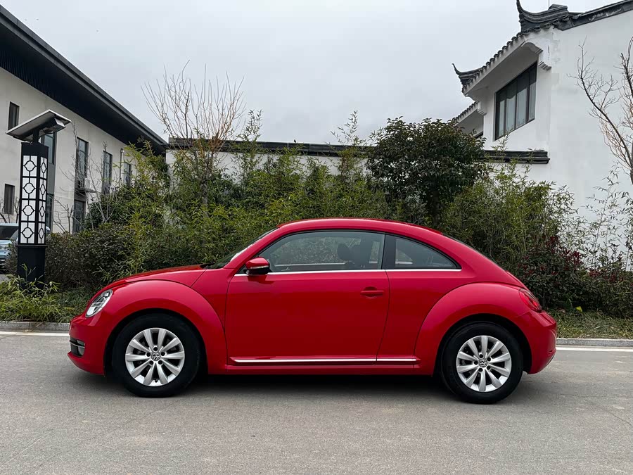 Volkswagen Beetle 2017 car image #3