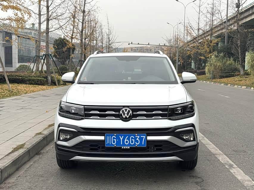 Volkswagen T-Cross 2024 car image #3