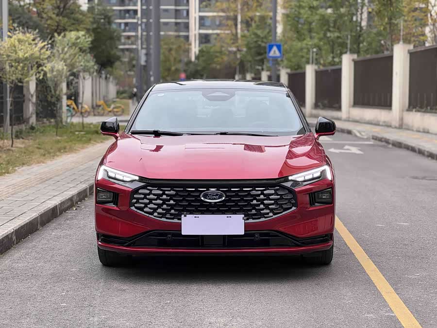 Ford Mondeo 2024 car image #3
