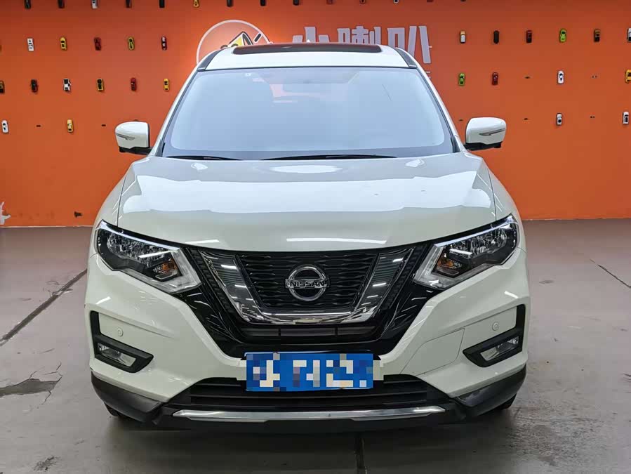 Nissan X-Trail 2018 car image #3