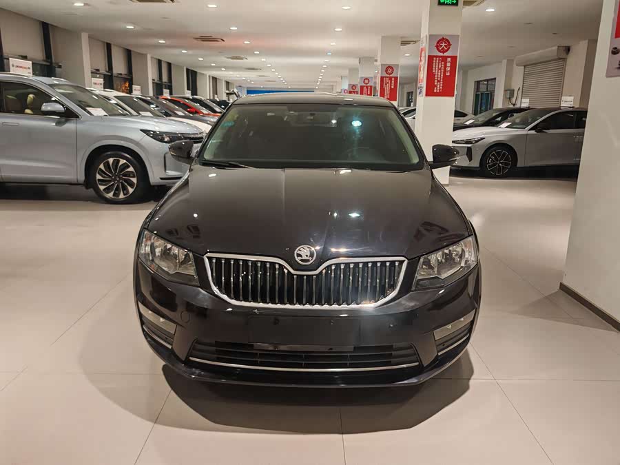 Skoda Octavia 2016 car image #3