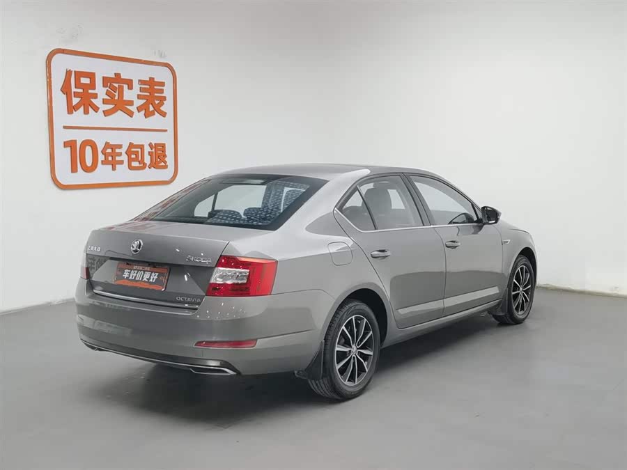 Skoda Octavia 2016 car image #3