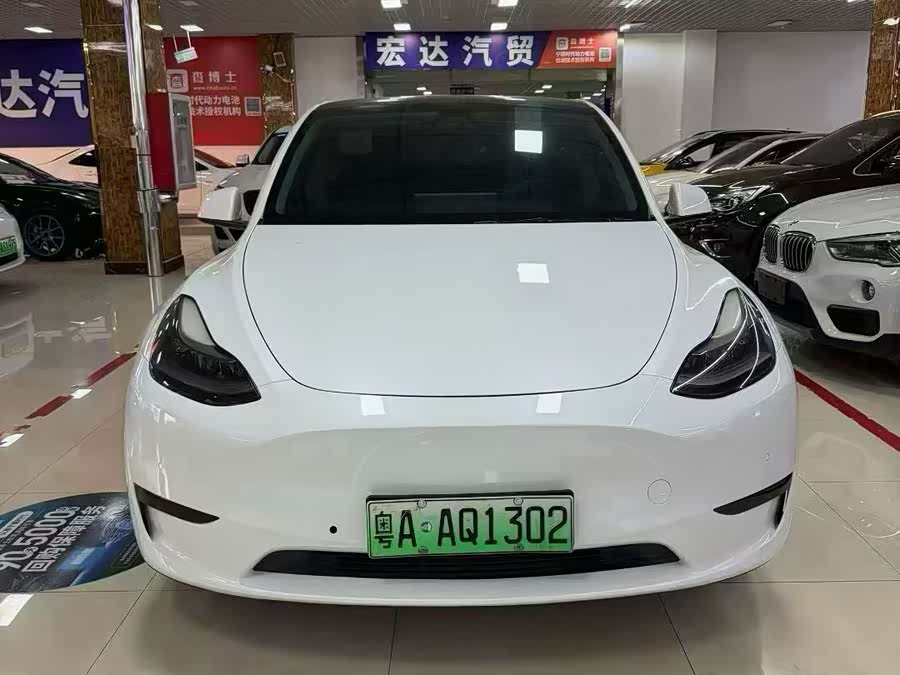 Tesla Model Y 2022 car image #3