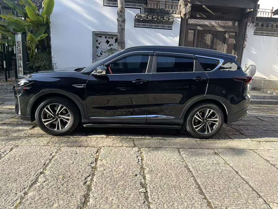 Jetour X70 PLUS 2021 car image #3