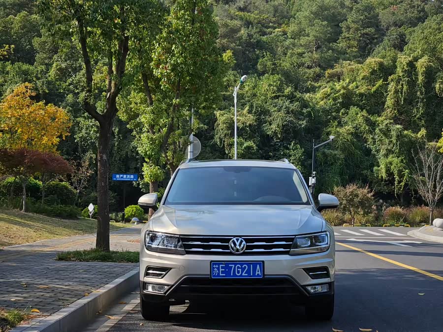 Volkswagen Tiguan L 2019 car image #3