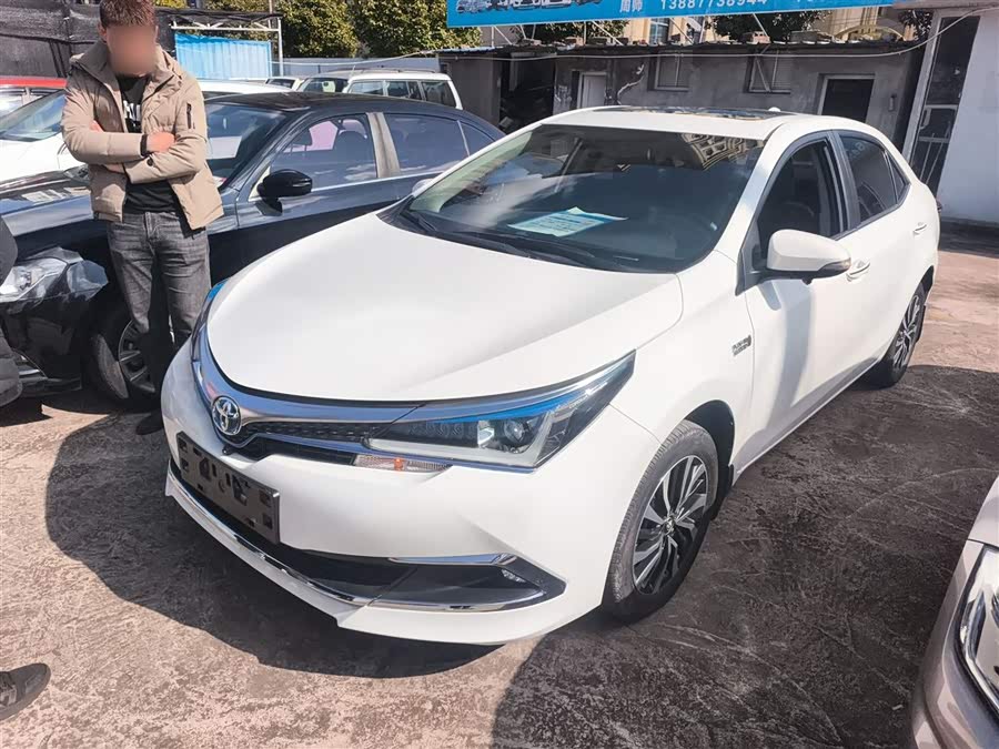 Toyota Corolla Hybird E+ 2022 immagine di auto #3
