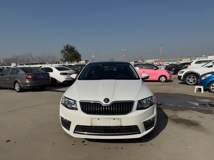 Skoda Octavia 2017 car image #3