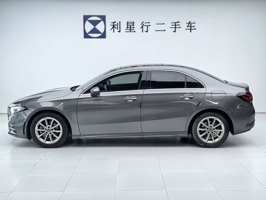 Mercedes-Benz A Class 2019 #3 Mercedes-Benz A Class 2019 car image #3