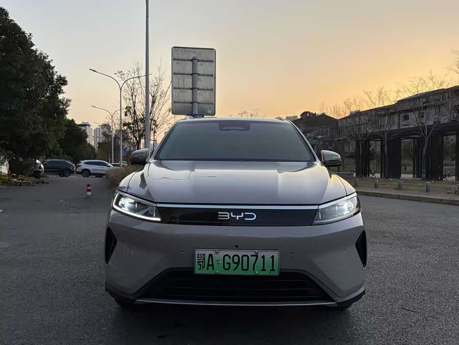 BYD Sea Lion 05 DM-i 2025 car image #3