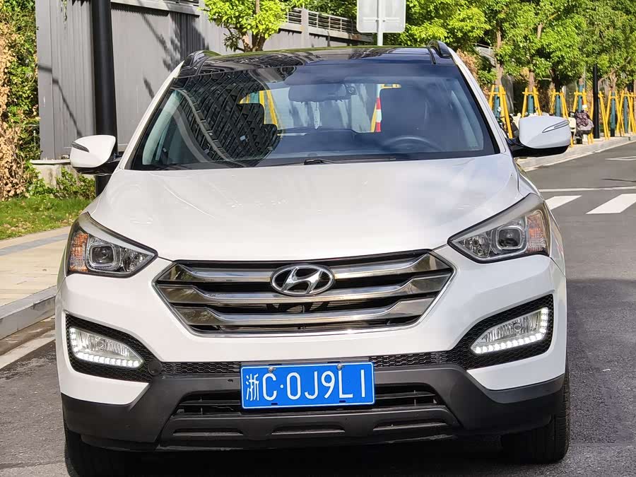 Hyundai Santa Fe 2013 #3 Hyundai Santa Fe 2013 car image #3
