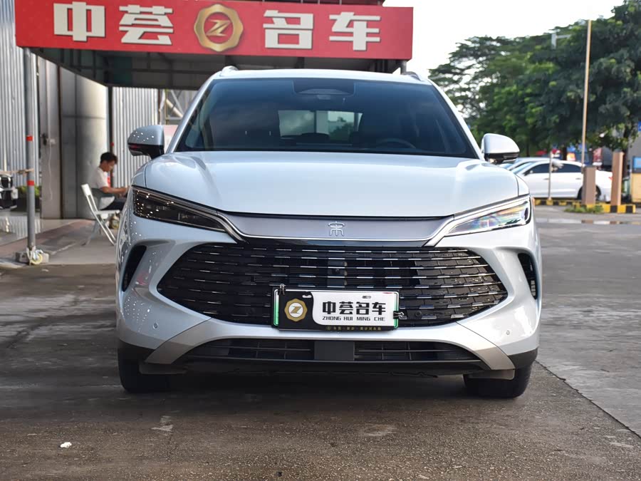 BYD SongL DM-i 2025 #3 BYD SongL DM-i 2025 car image #3