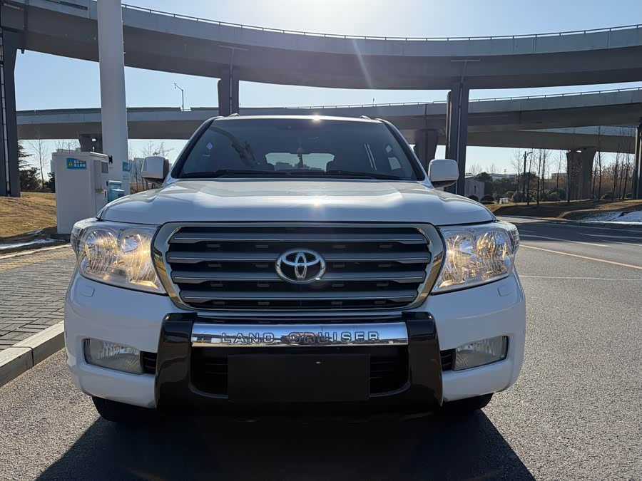 Toyota Land Cruiser 2011 immagine di auto #3