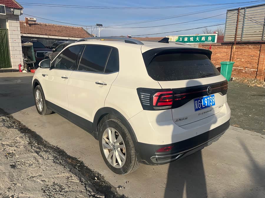 Volkswagen T-Cross 2021 #3 Volkswagen T-Cross 2021 car image #3